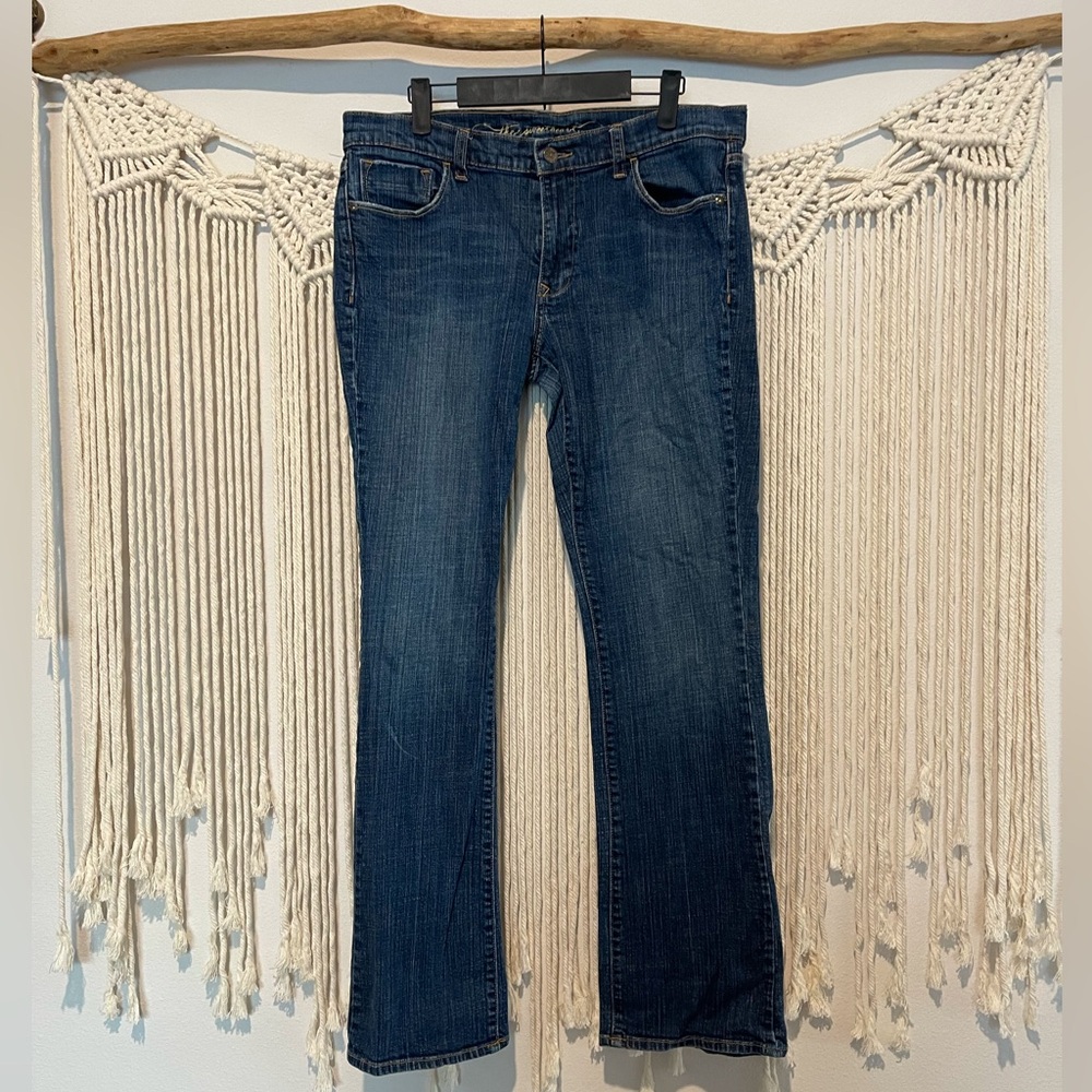 Old Navy ‘The Sweetheart’ Classic Boot-Cut Stretch Denim Jeans Sz 12 Long